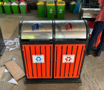 Thùng rác gỗ 2 ngăn ngoài trời nắp lật
