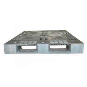 Pallet nhựa cũ đã qua sử dụng màu đen